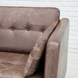 Années 1970, canapé classique danois 2 places, cuir marron d'origine.