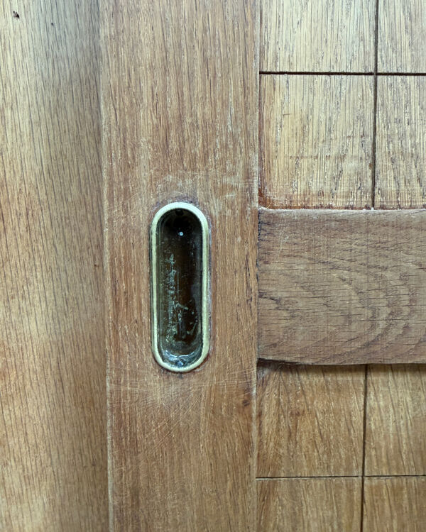 Armoire parisienne à portes coulissantes (rénovée)