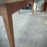 Rustic farmhouse table in solid oak with antique patina finish 200 x 90