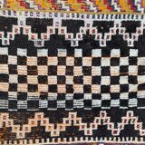 Tapis ancien tribal marocain fait main 124x142 cm