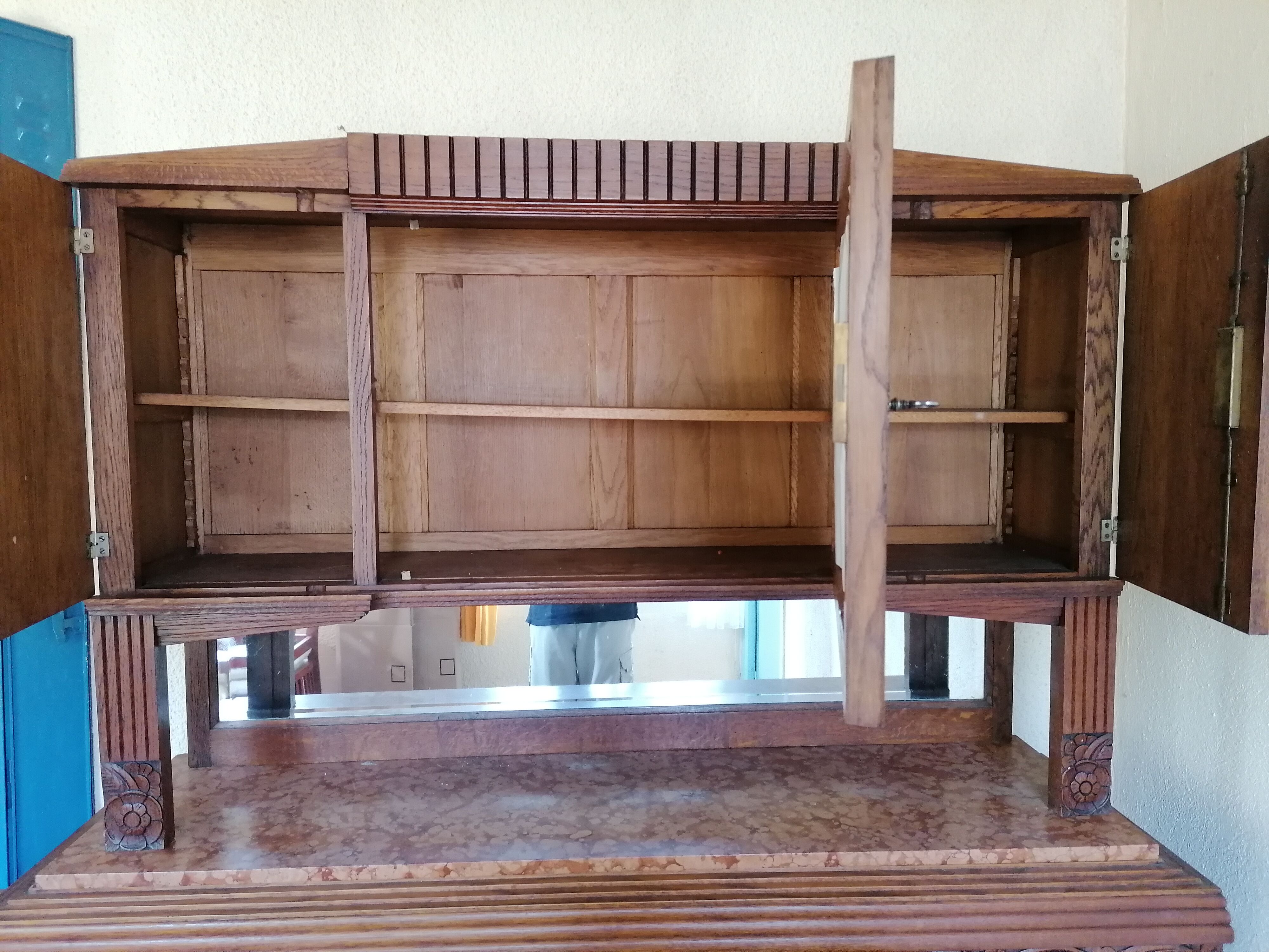 Carved wood buffet Art déco