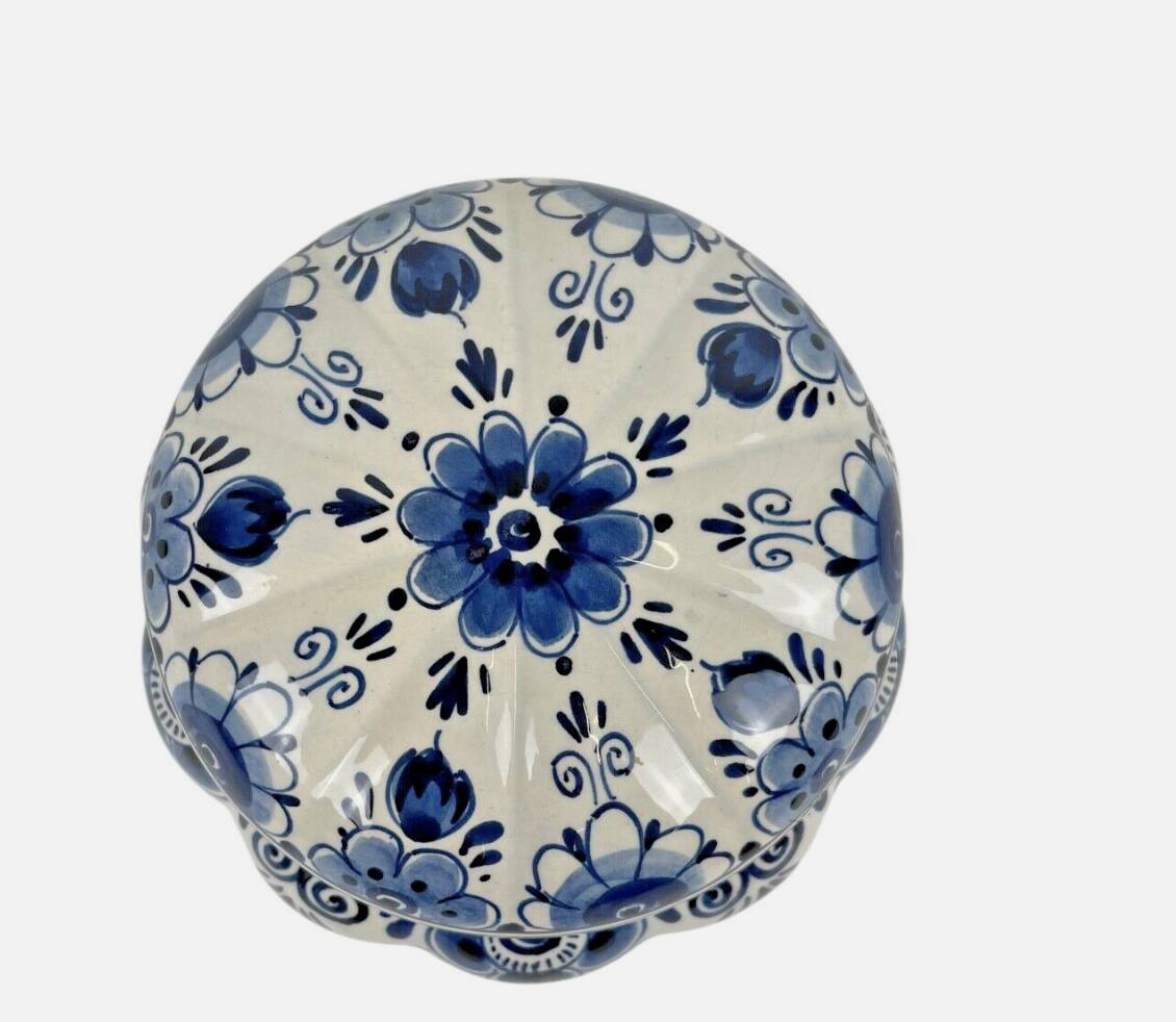 Delft blue and white ceramic candy dish