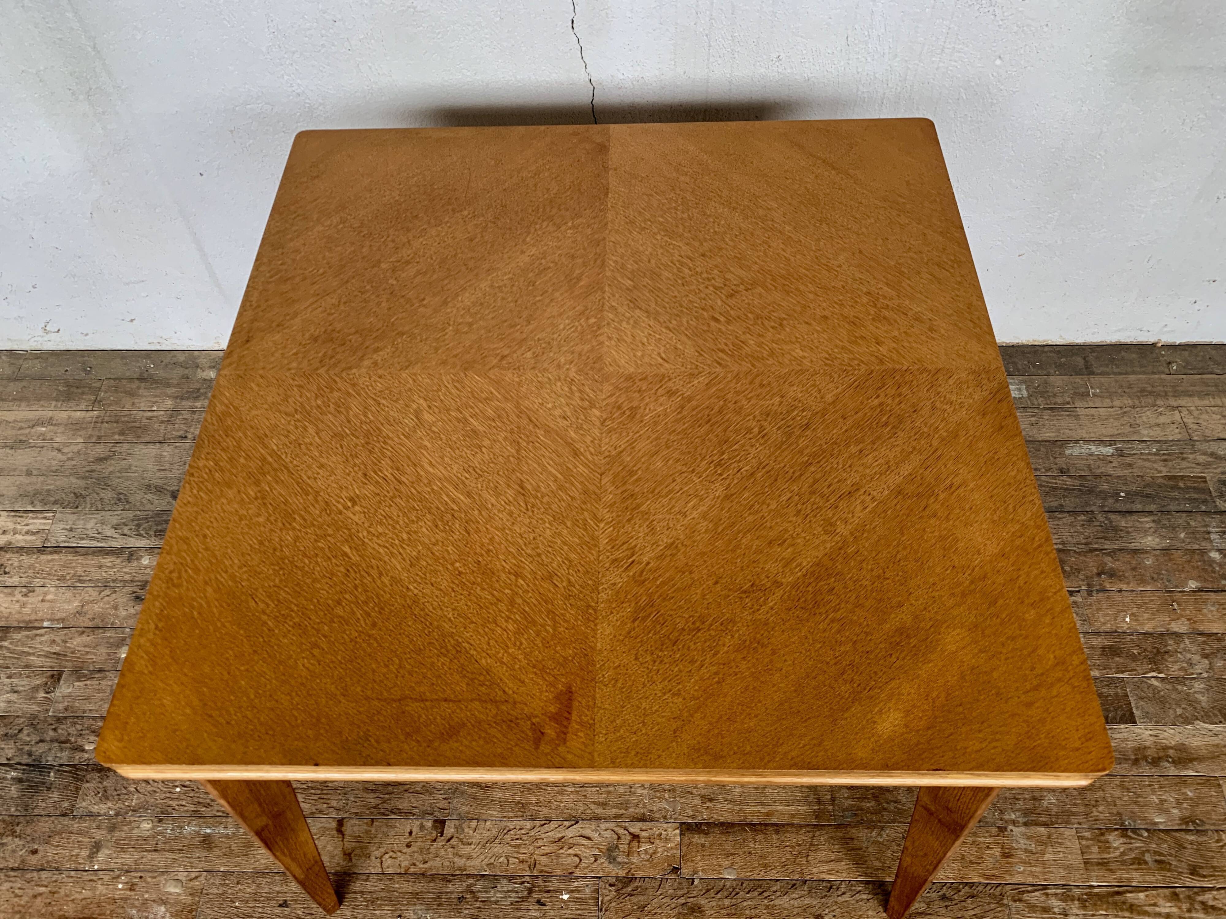 Table folding square