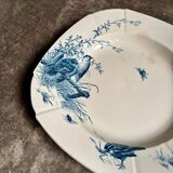 Medium square hollow plate Gien in blue ironstone, service "Birds" around 1870.