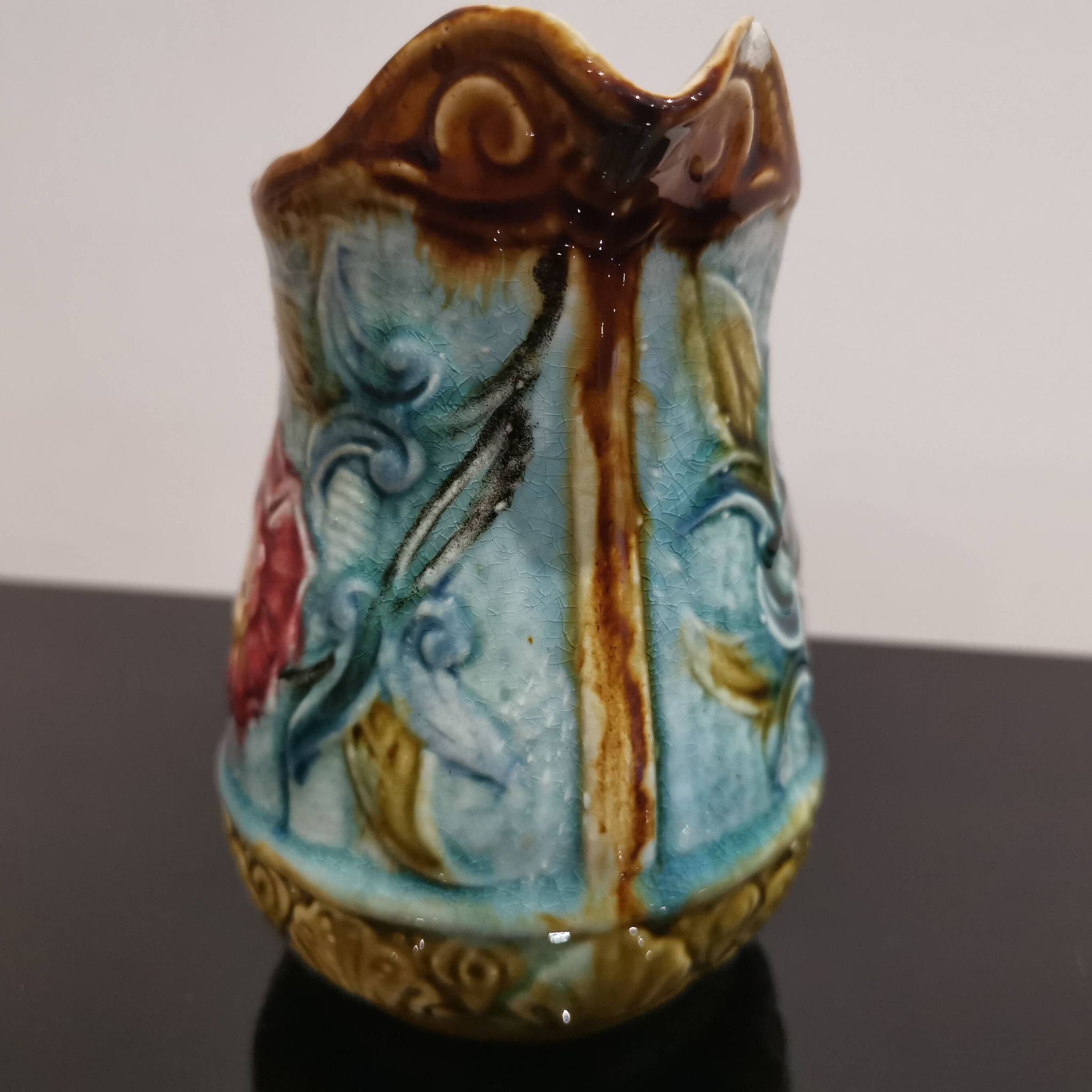 Pot à lait en barbotine  années 1900