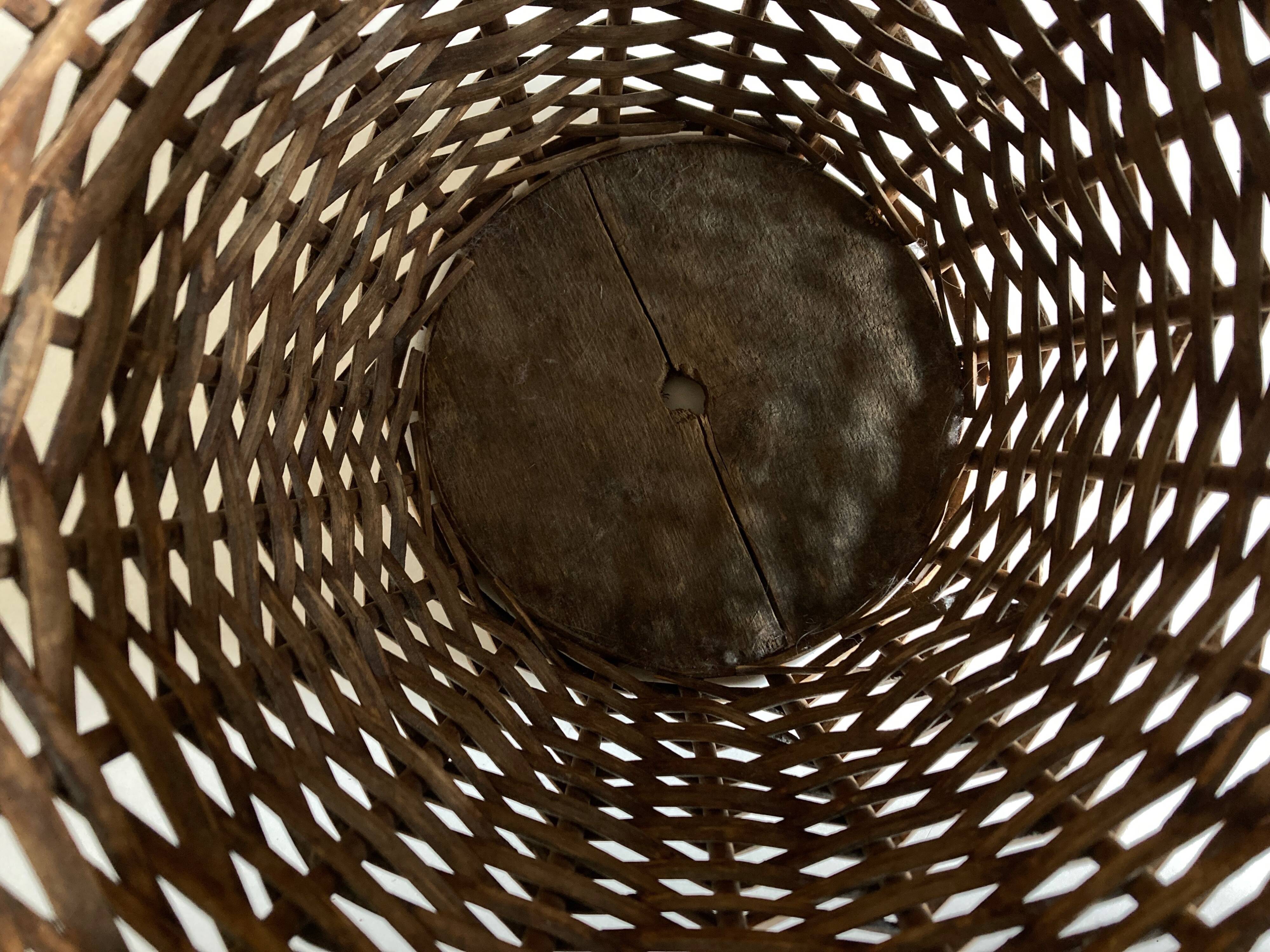 XL wicker planter from basket makers 1960