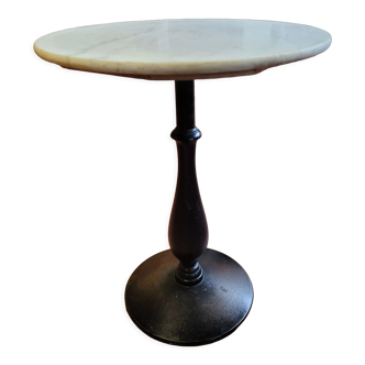 Table de bistrot piètement fonte dessus marbre