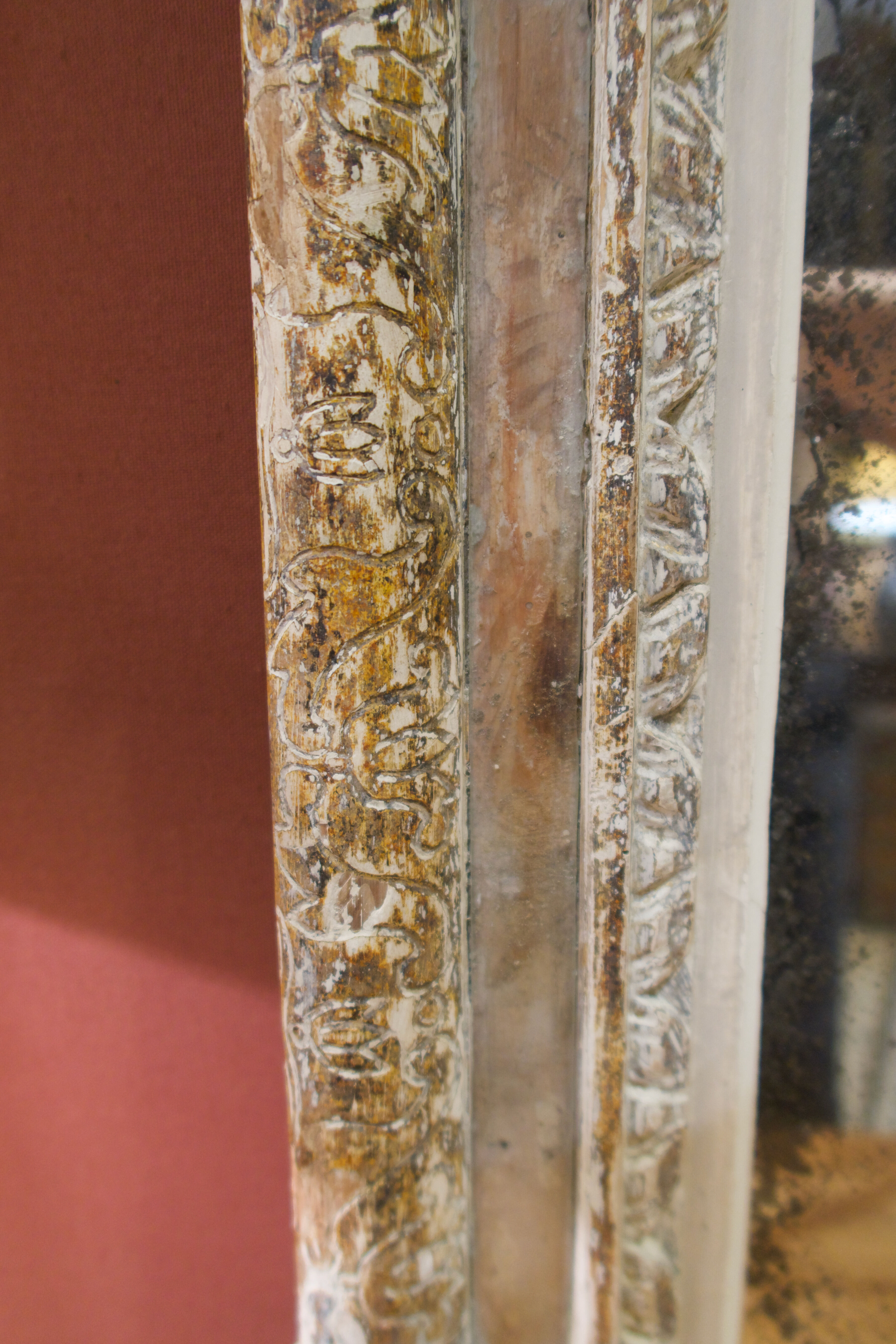 Mirror frame stamped Mouth