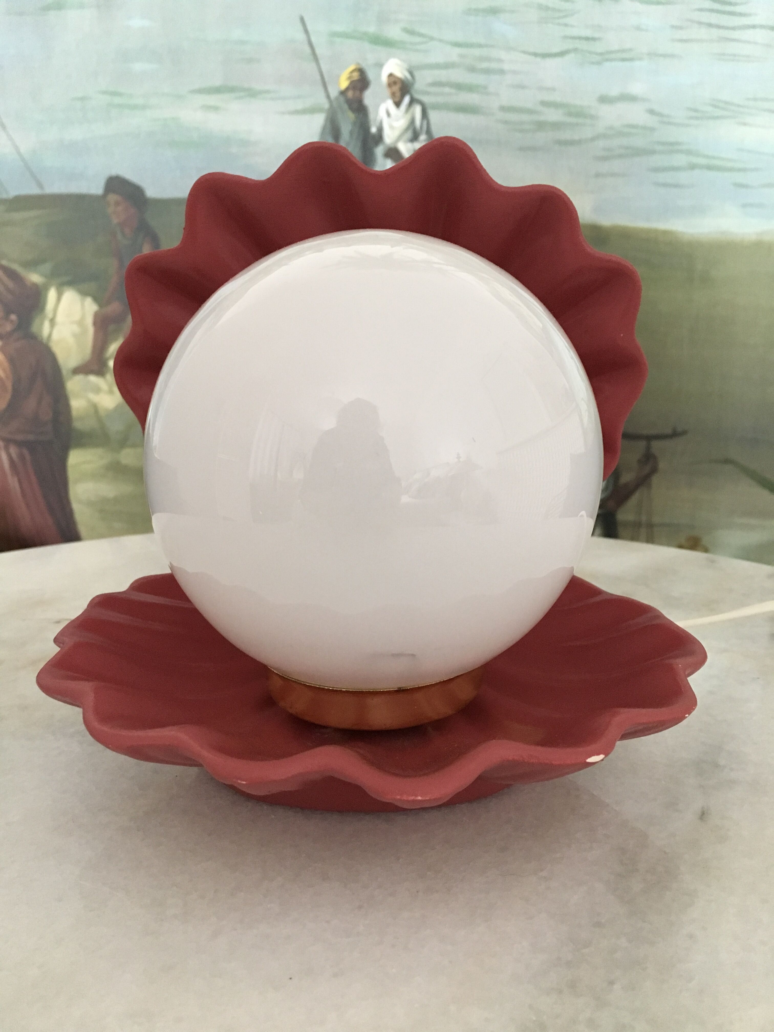 Light pink shell of the 80s