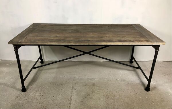 Table d'atelier en fer et plateau bois ancien