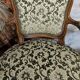 Paire de fauteuils style Louis XV, en bois massif finement sculpté