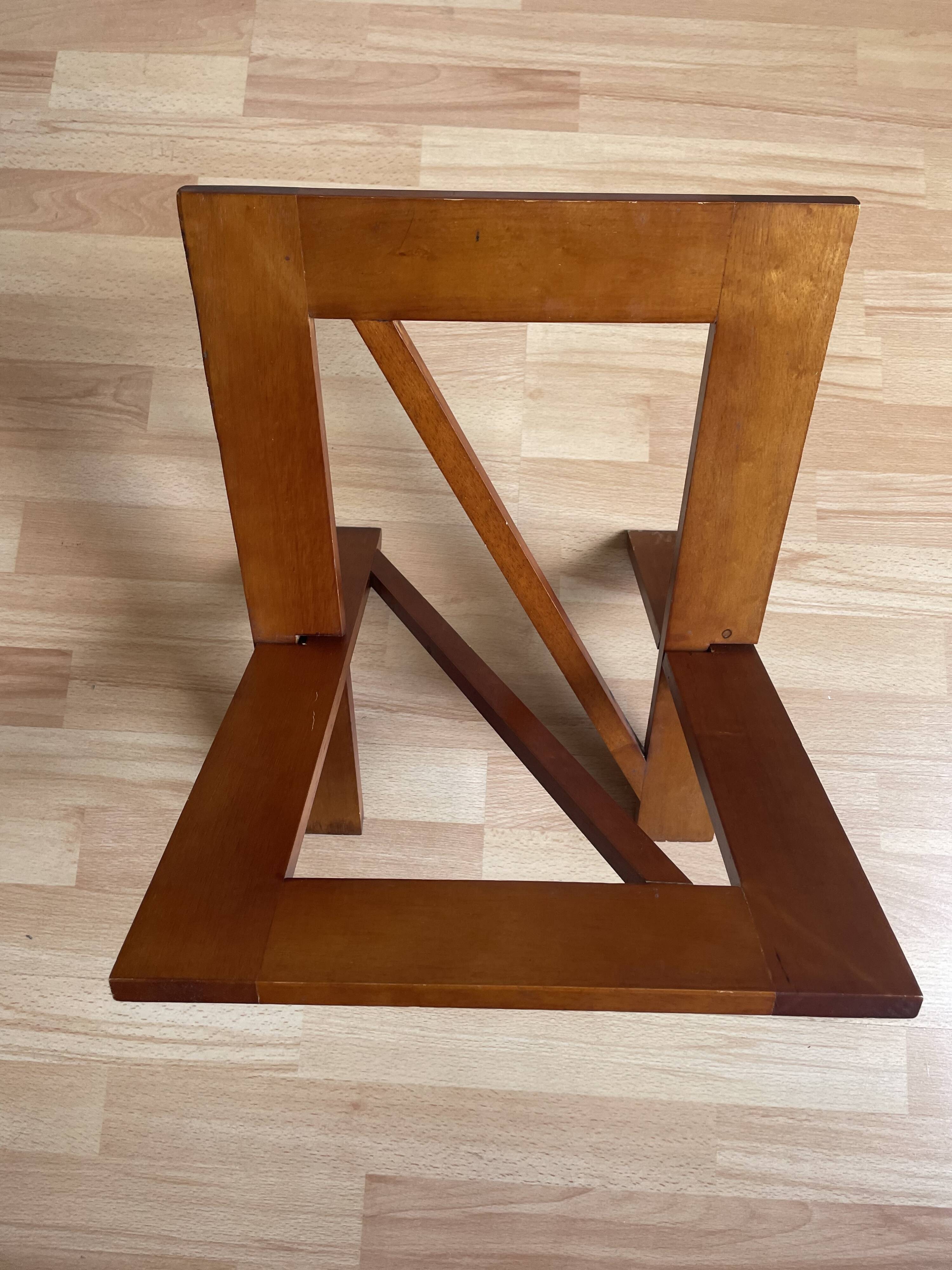 Wooden magazine rack