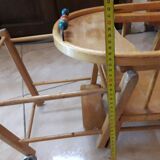Chaise haute enfant en bois vintage