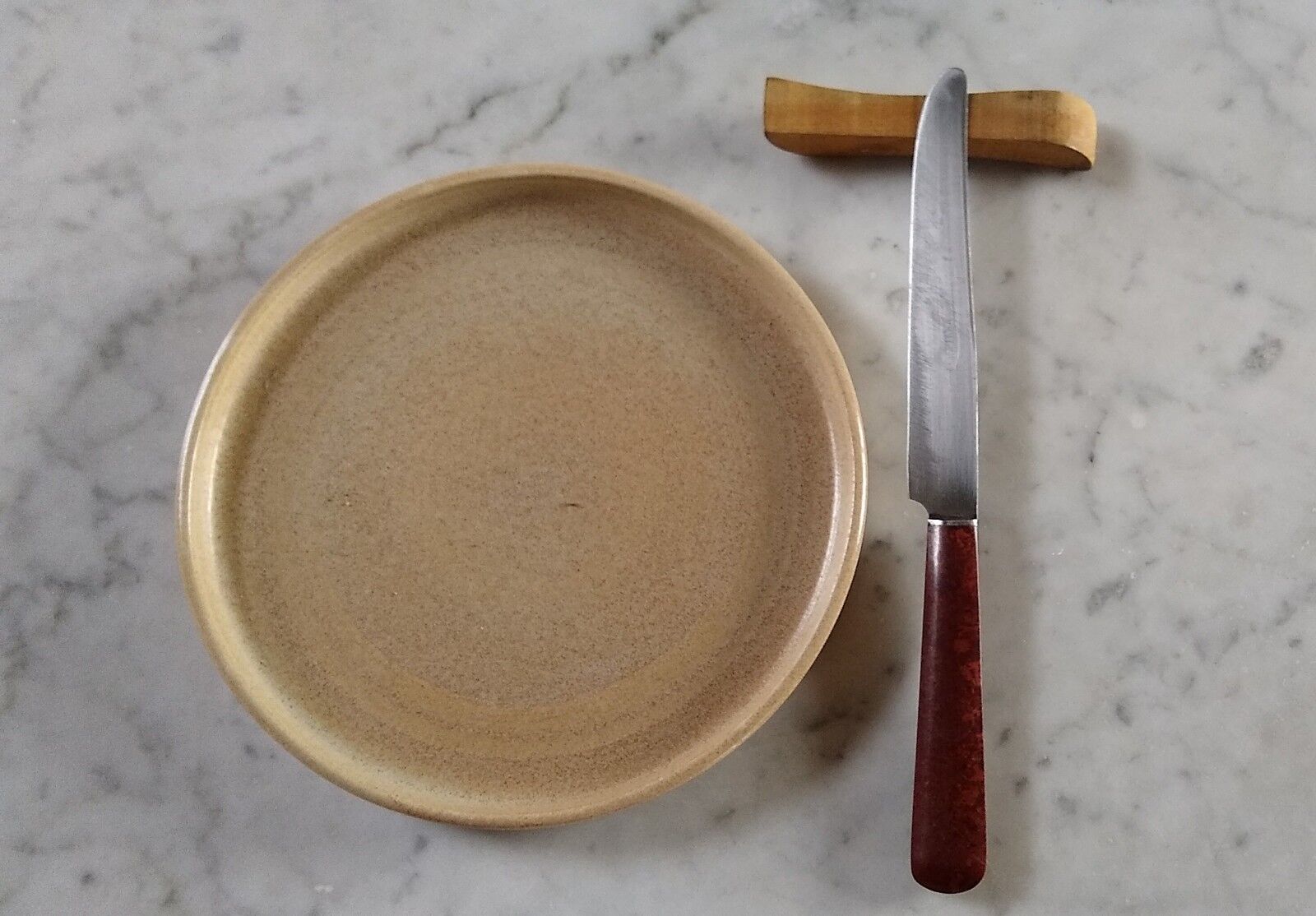 12 knife holders made of vintage olive wood from the 70s