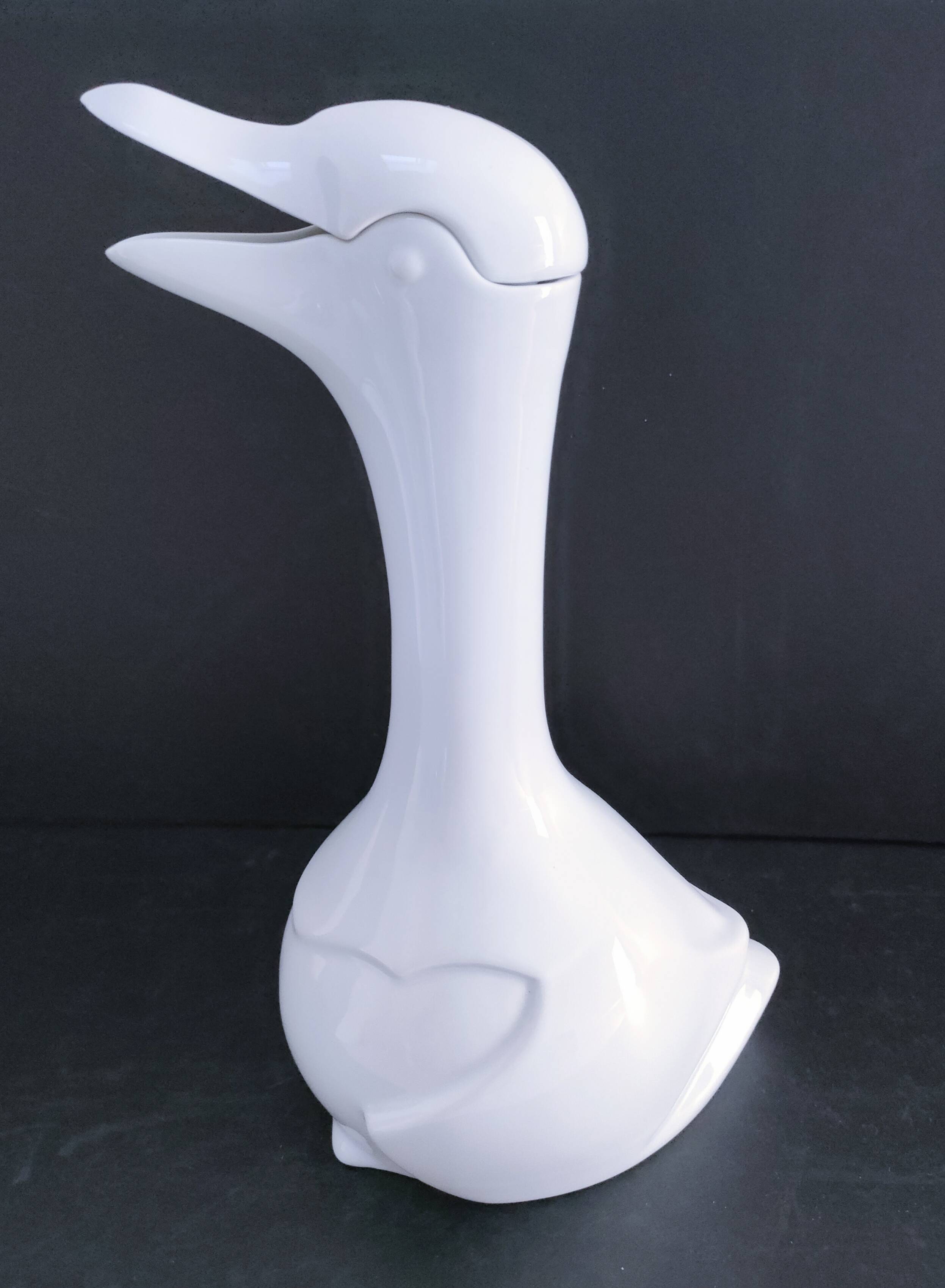 Porcelain bird carafe