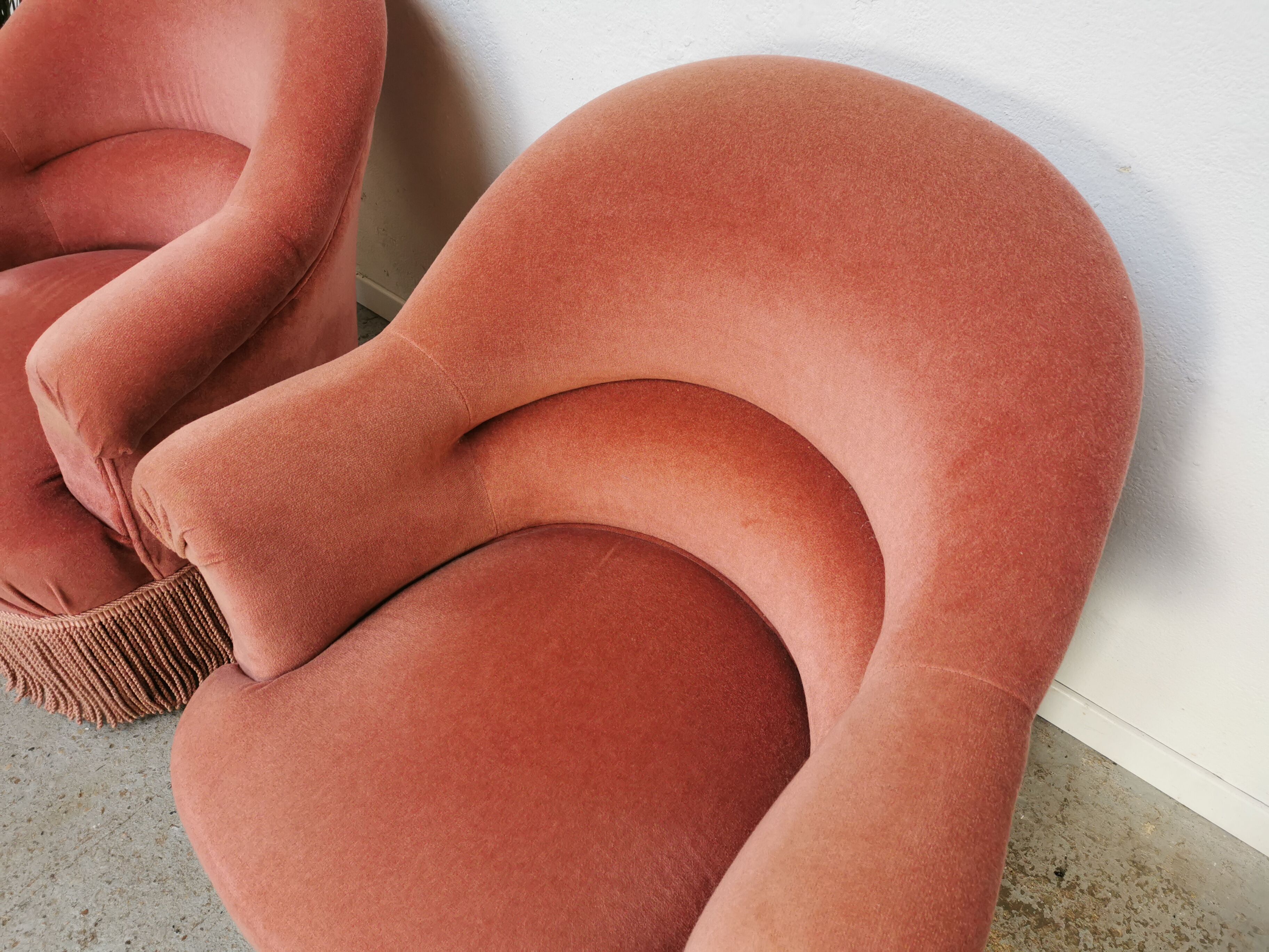 Paire de fauteuils crapaud vintage