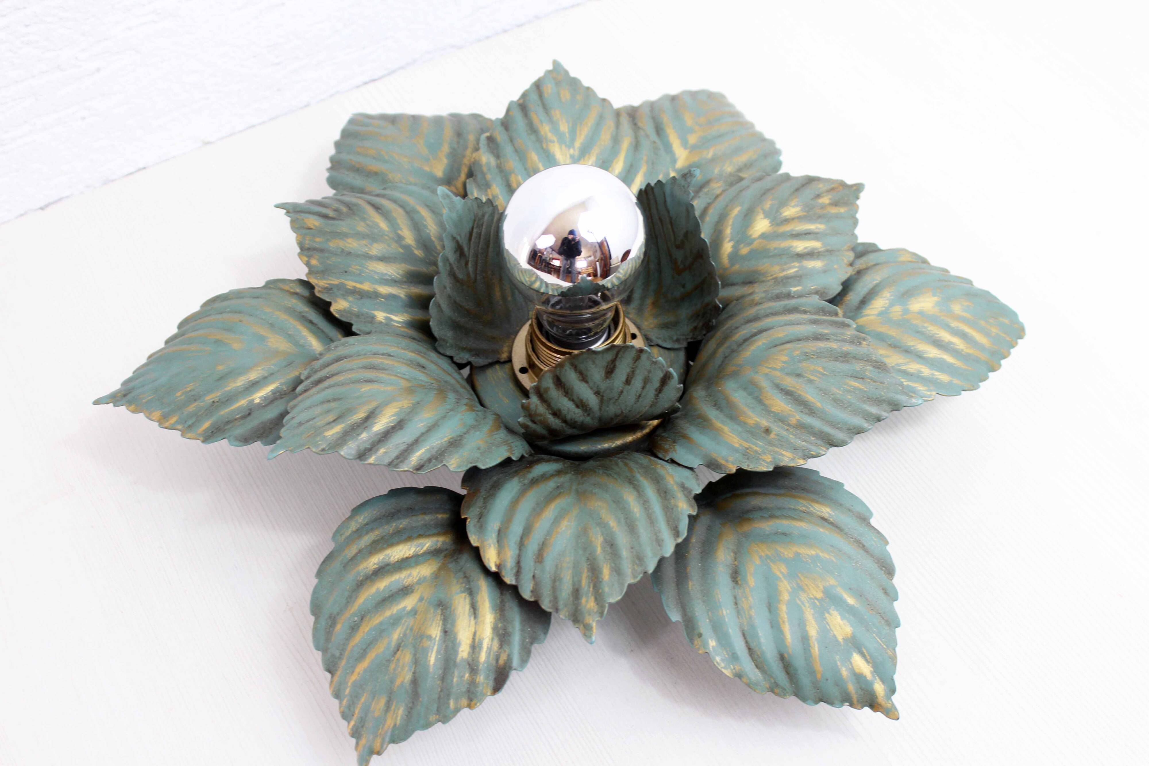 Leaf-shaped wall lamp, Italy 1970