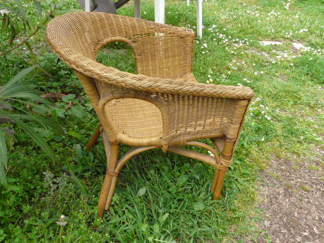 60s wicker chair