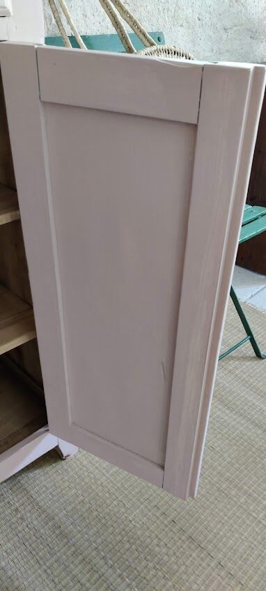 Buffet parisien rose ancien