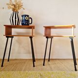 Paire de tables de chevets pieds compas métal
