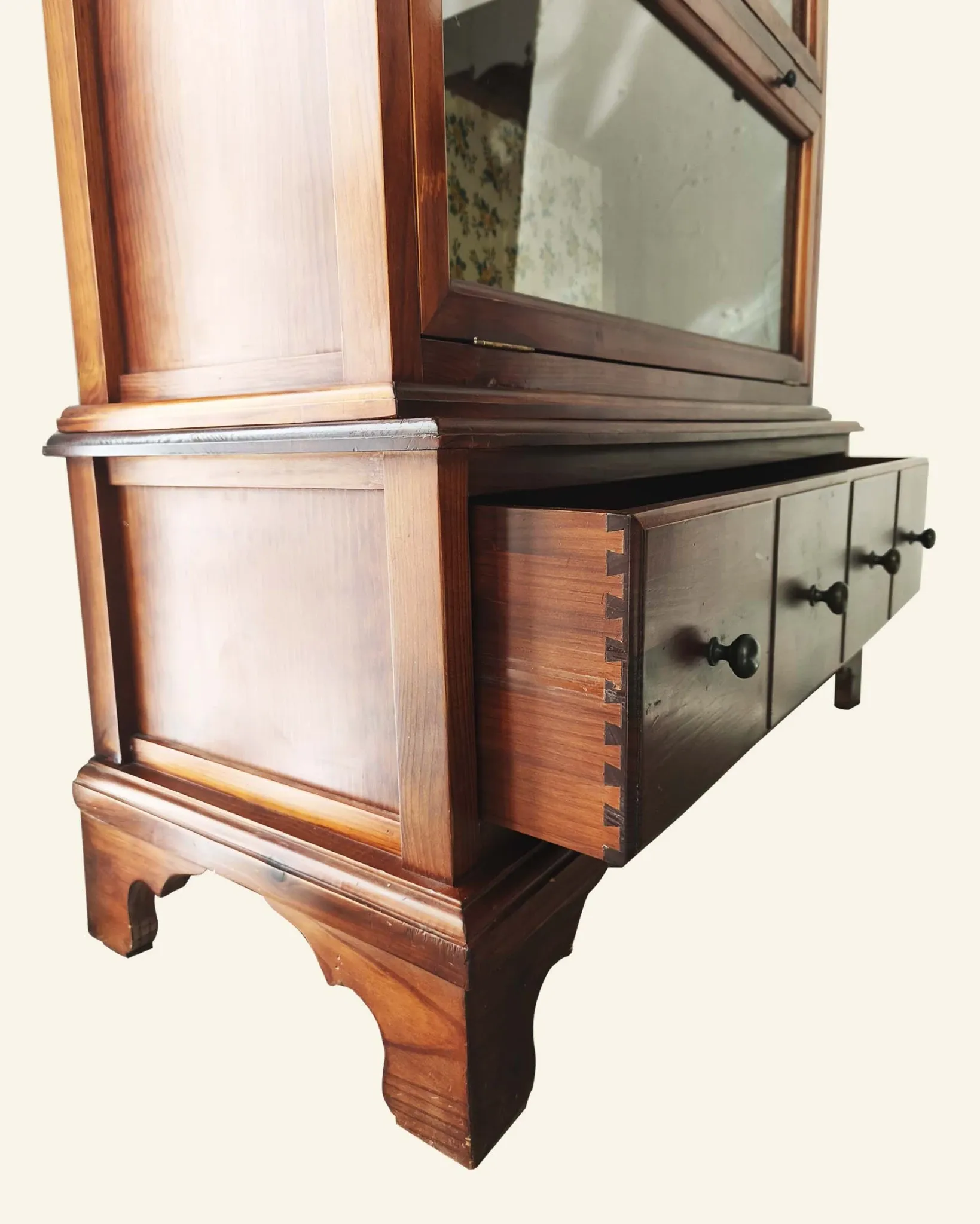 Globe-Wernicke display cabinet in walnut, 3 modules and drawer.