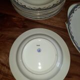 Raynaud et cie service de 7 assiettes et 2 plats
