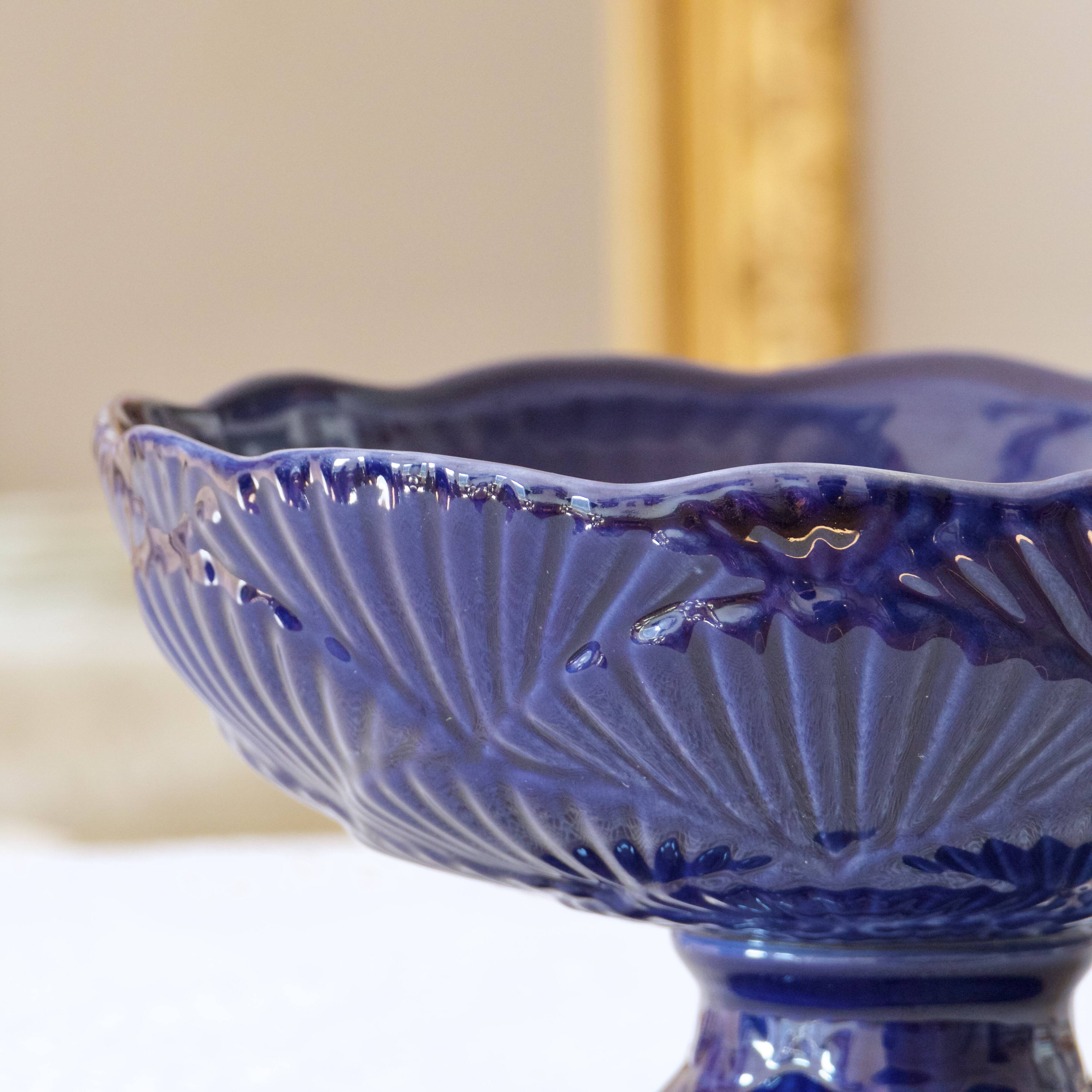 Coupe à fruits ancienne en céramique bleue