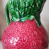 Strawberry model dabbling pitcher