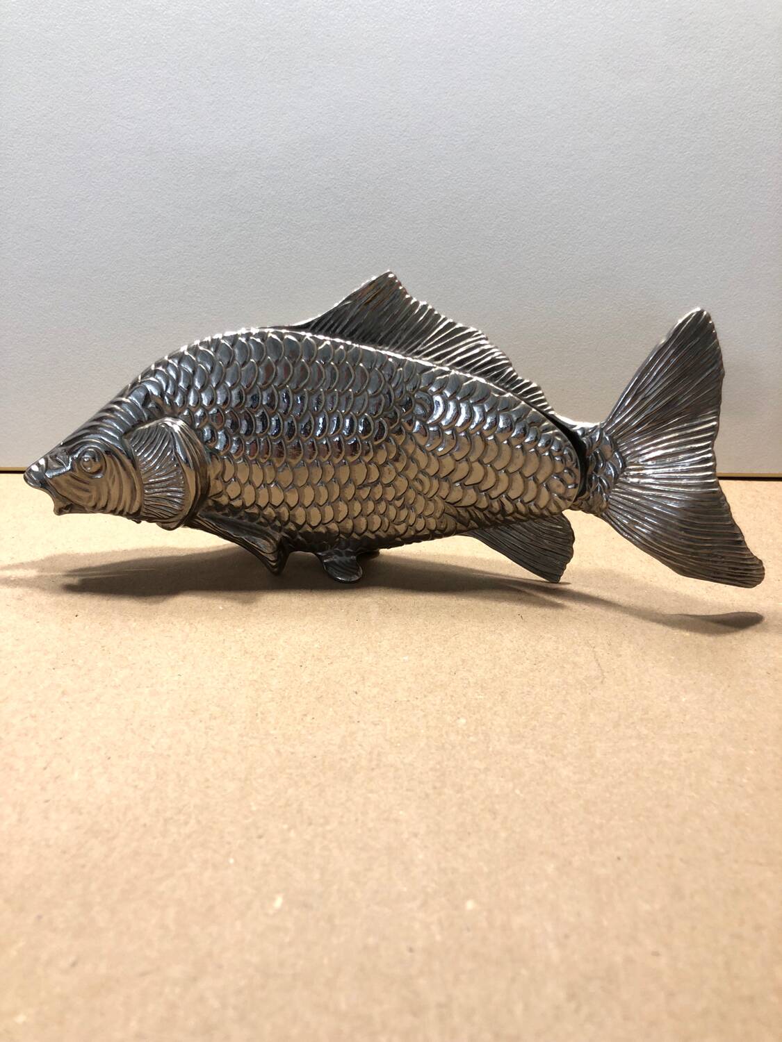 Silver metal fish