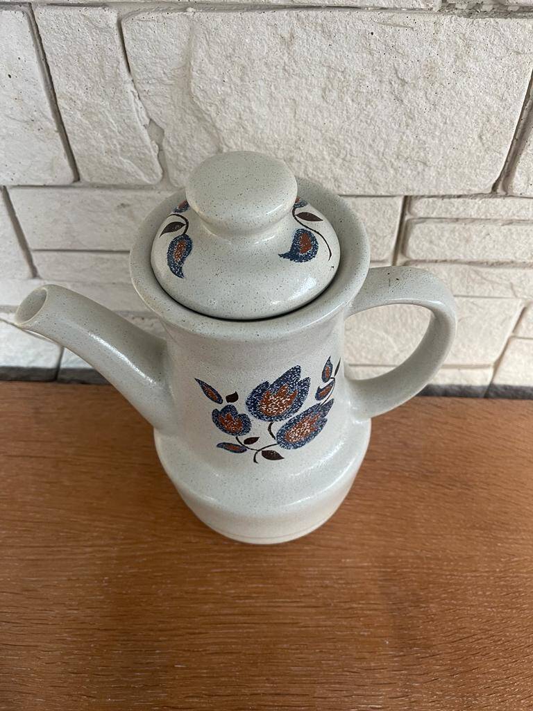 Saint Amand enameled stoneware coffee maker, Sologne decor
