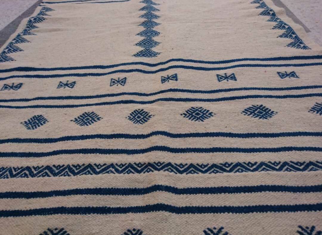 Carpet berber kilim beige and blue in pure wool 200x110cm