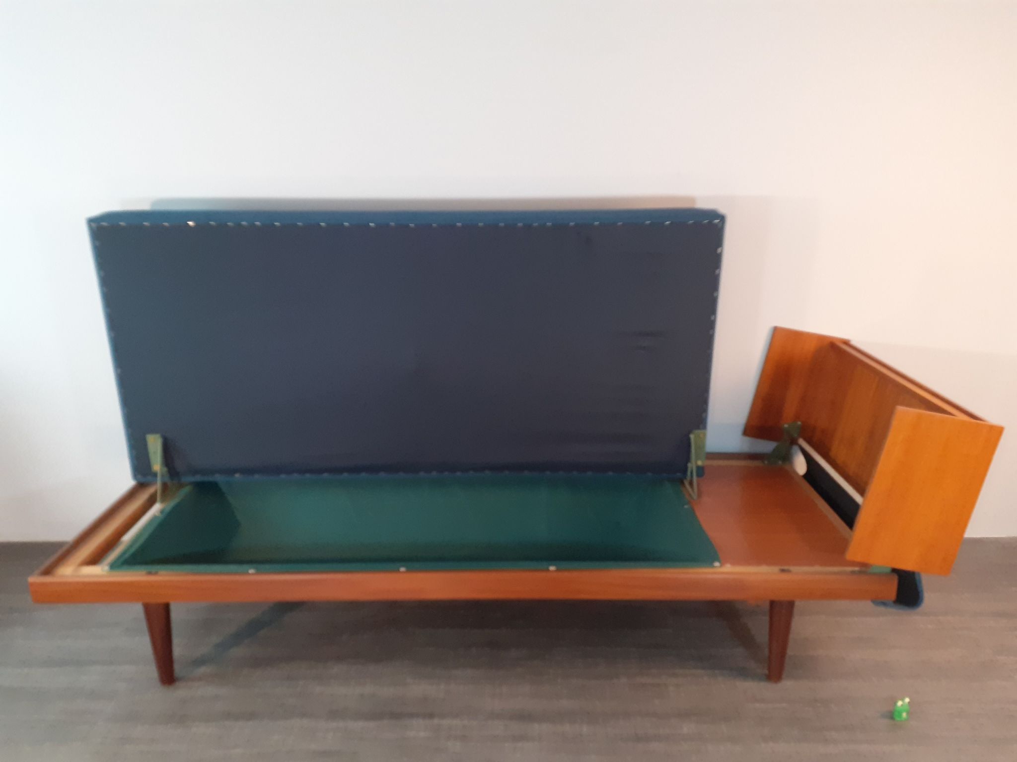 Norwegian daybed sofa in teak and blue fabric, renovated, vintage scandinavian 1960s