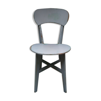 Vintage curved wooden chair