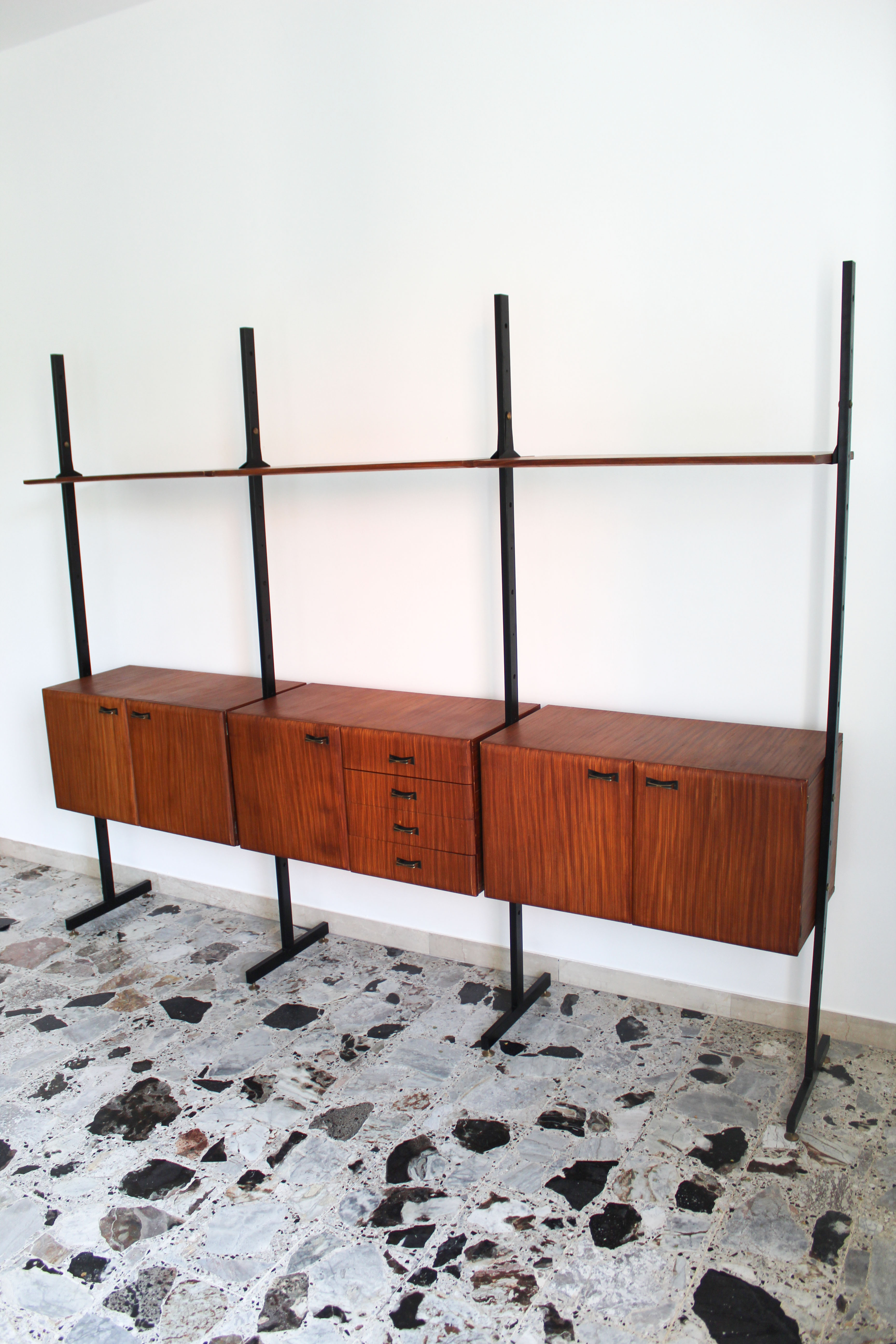 Bookcase in slab wood and black metal, Italy 50s