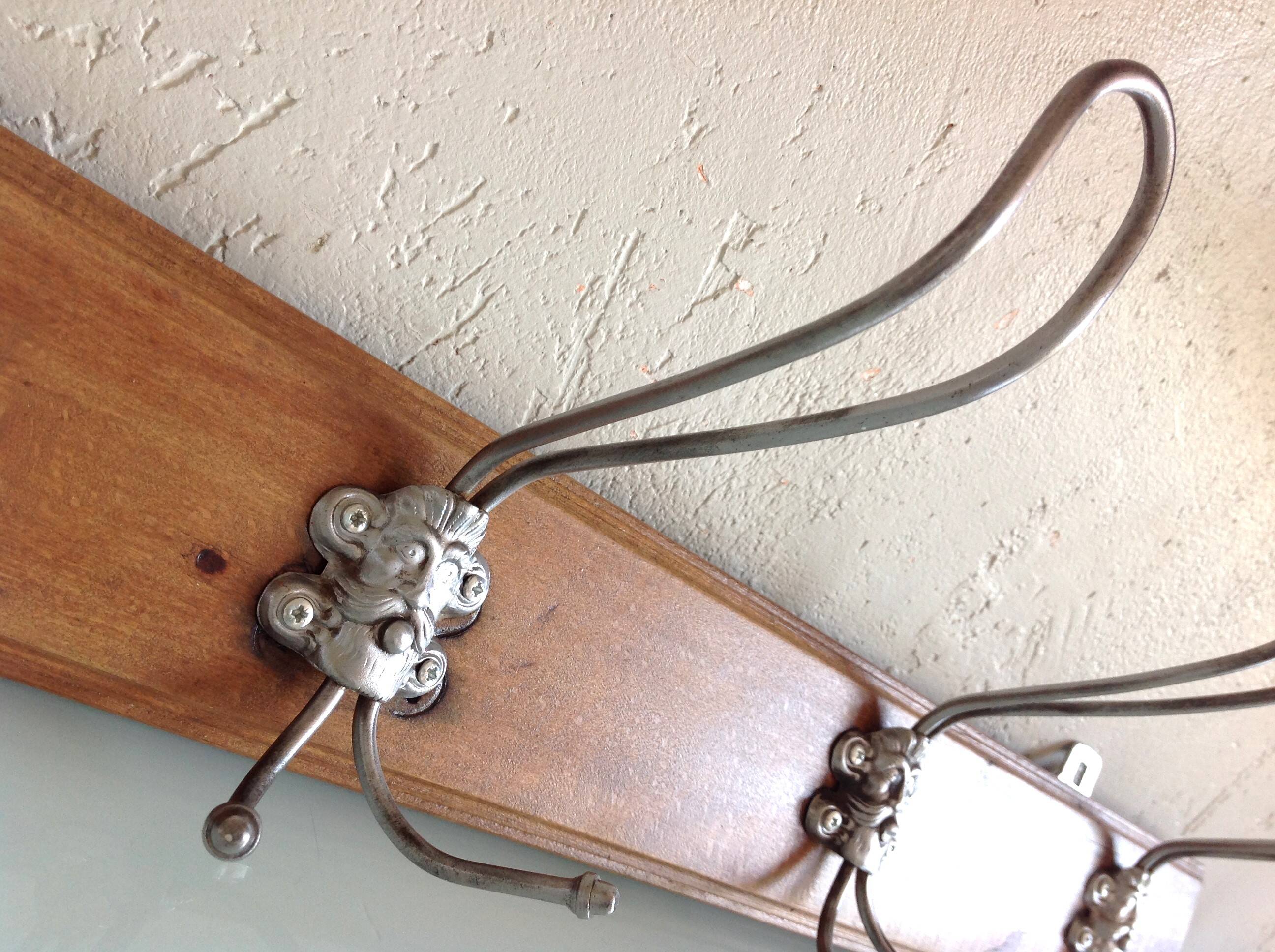 Vintage five-headed wooden coat rack from the 30s/40s