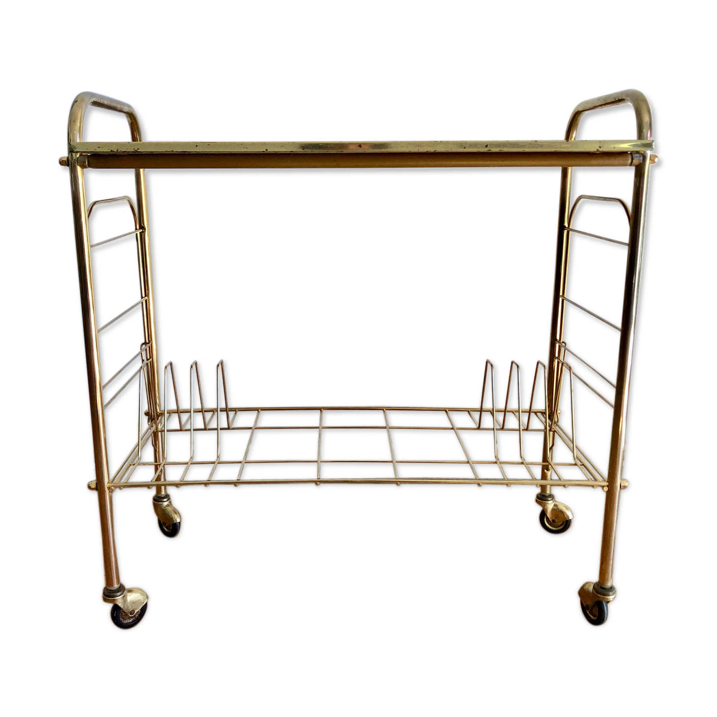 Scalable gold brass vinyl holder