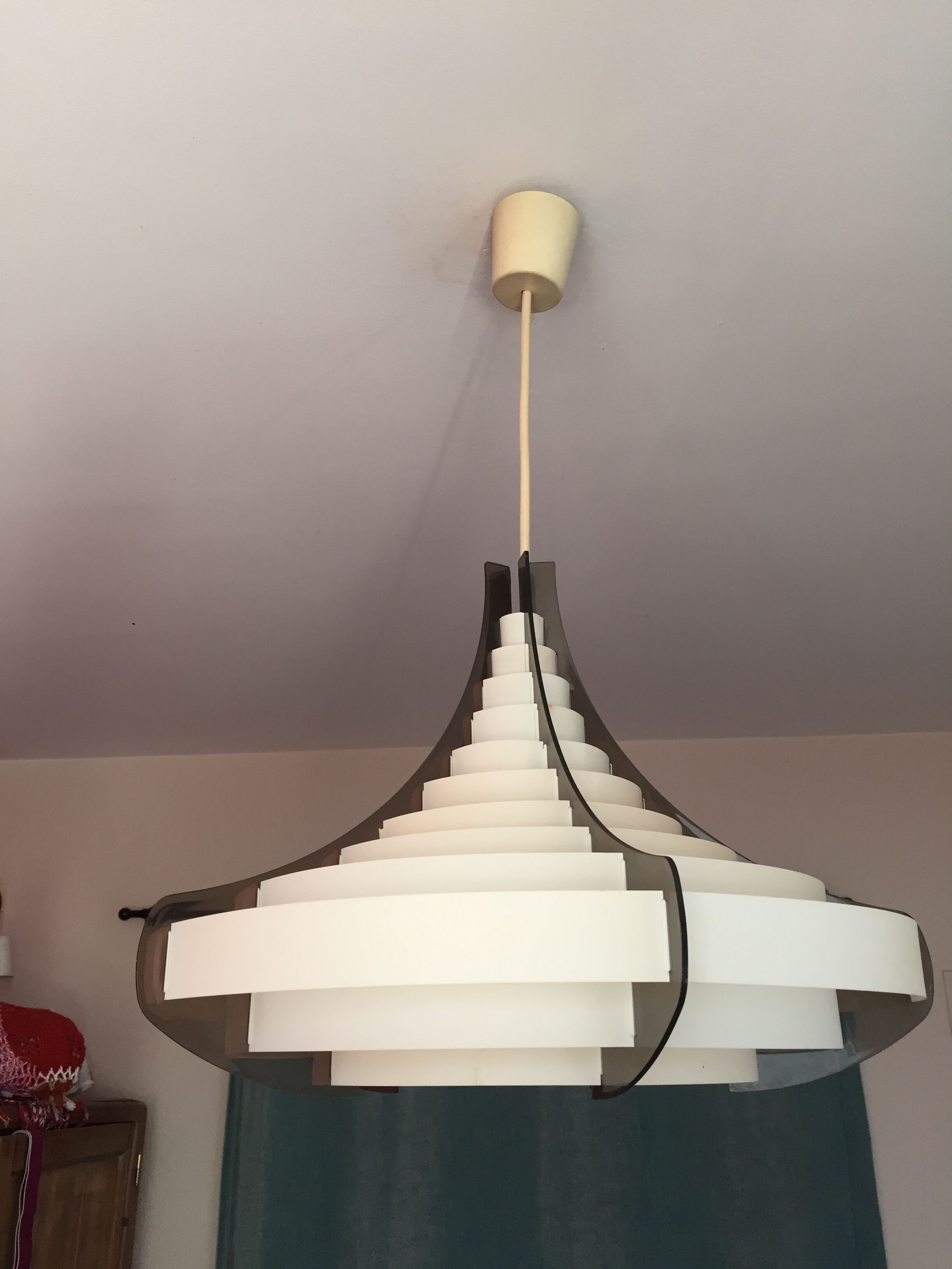Lustre scandinave Morten Goettler
