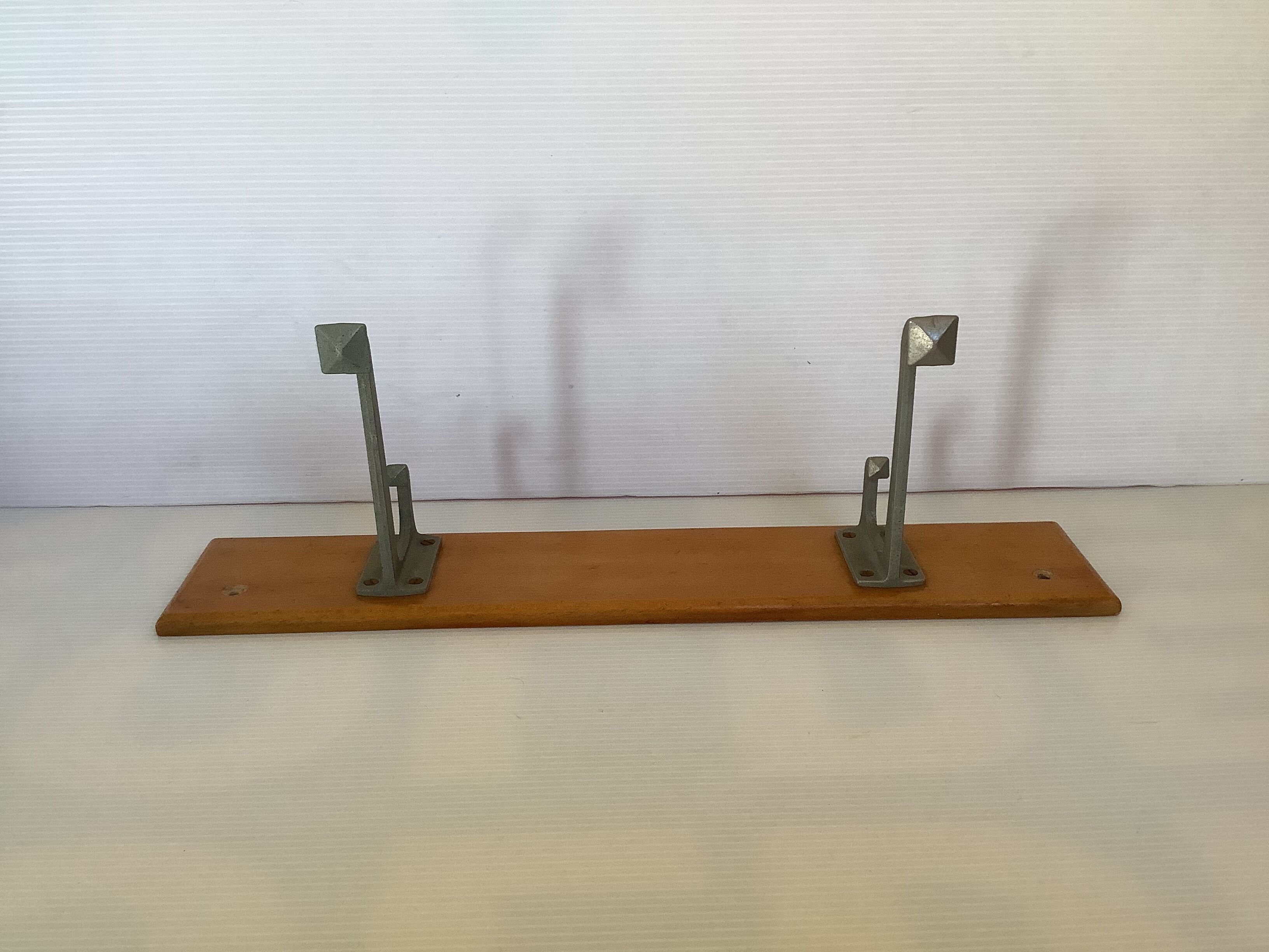 Wooden wall coat rack 2 hooks