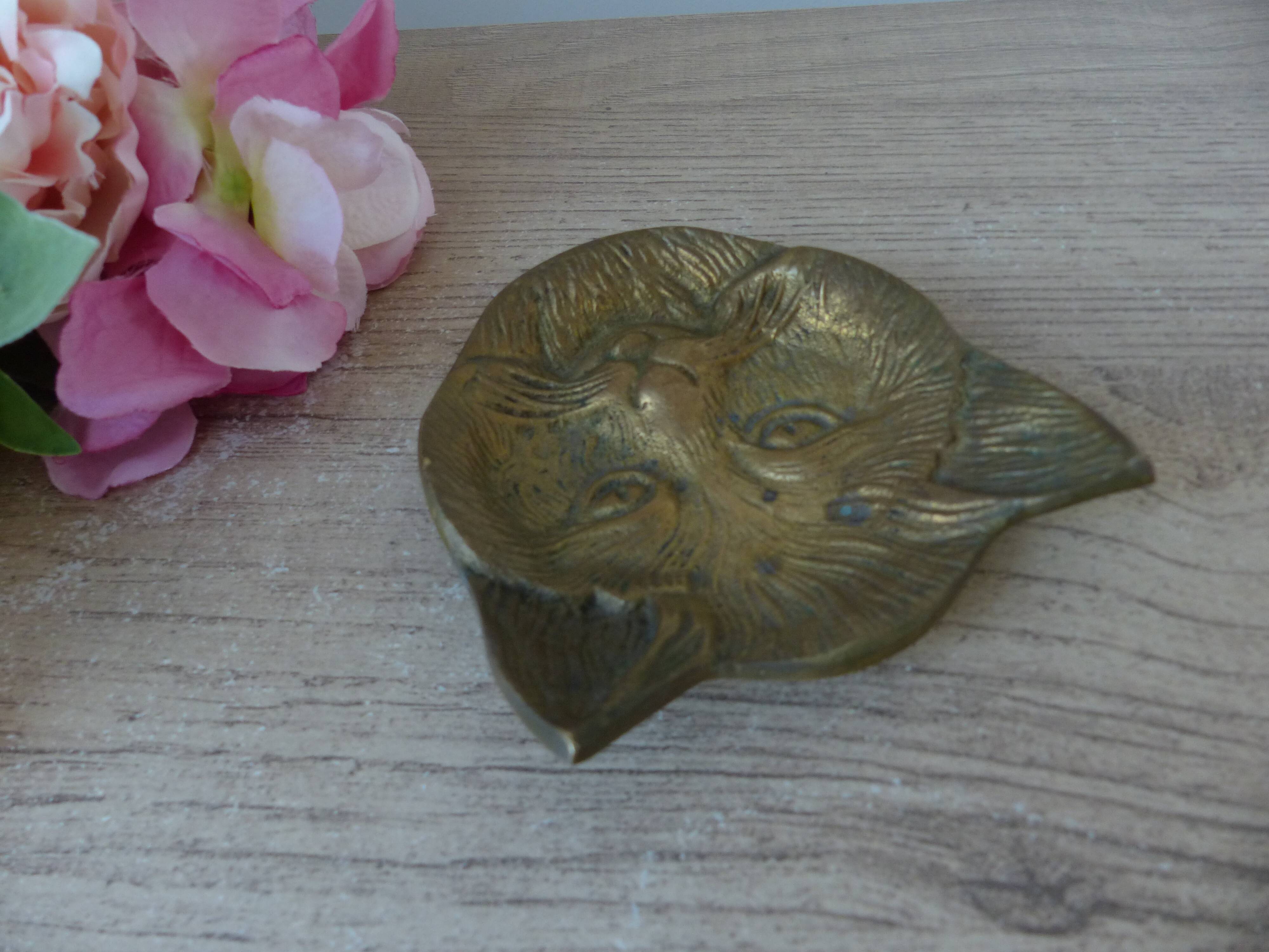 Vintage brass cat ashtray
