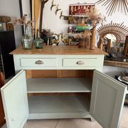 Buffet parisien vert amande vintage 