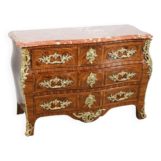 Commode Tombeau en Marqueterie de Bois de Violette, style Transition Louis XIV / Louis XV – 1ère Par