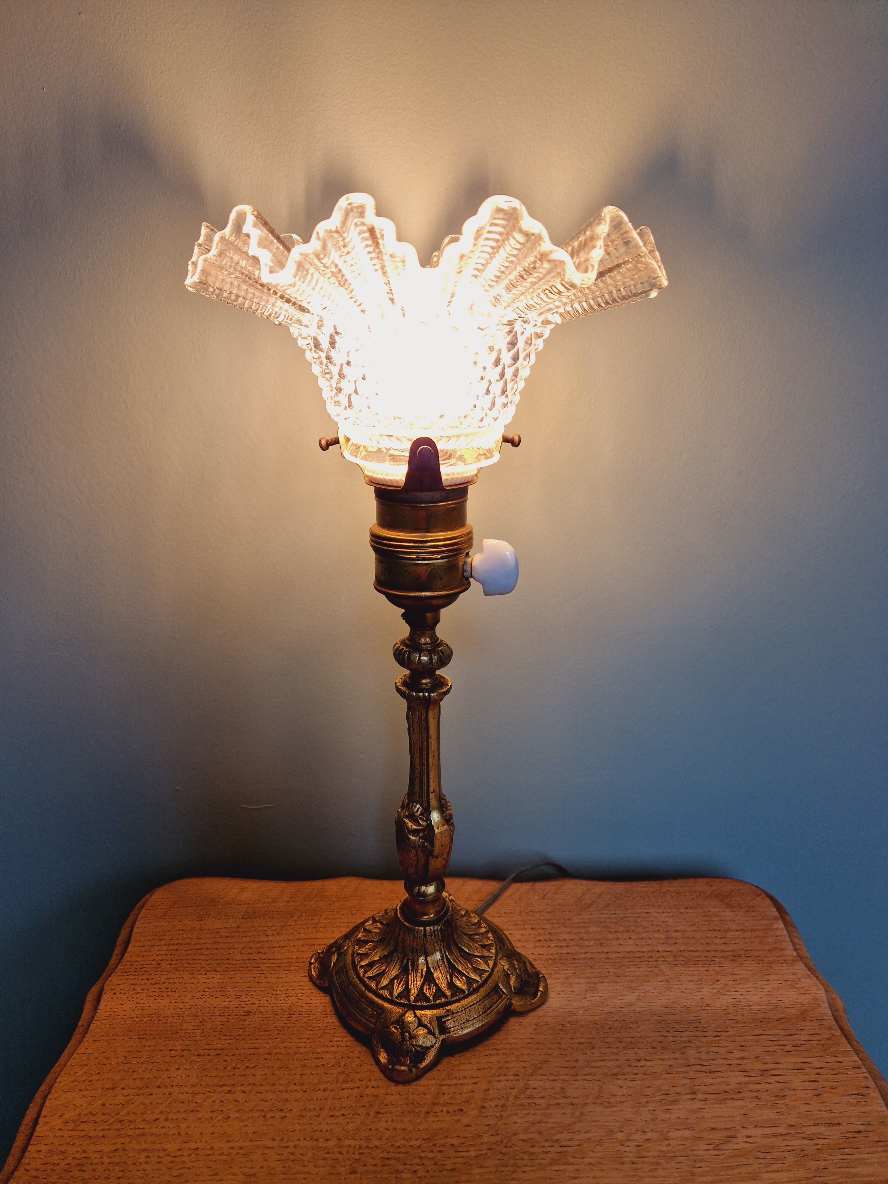 Table lamp in gilded bronze, late 19th / early 20th