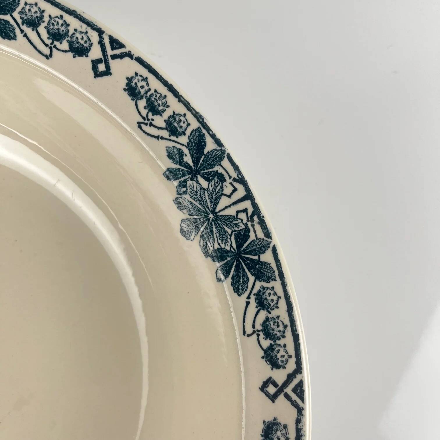 Bowl, basic model "Tunis" by Longwy, late 19th century.