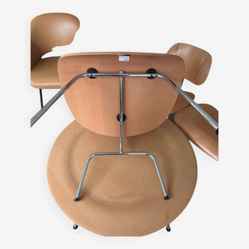 LCM Charles & Ray Eames armchair Vitra edition