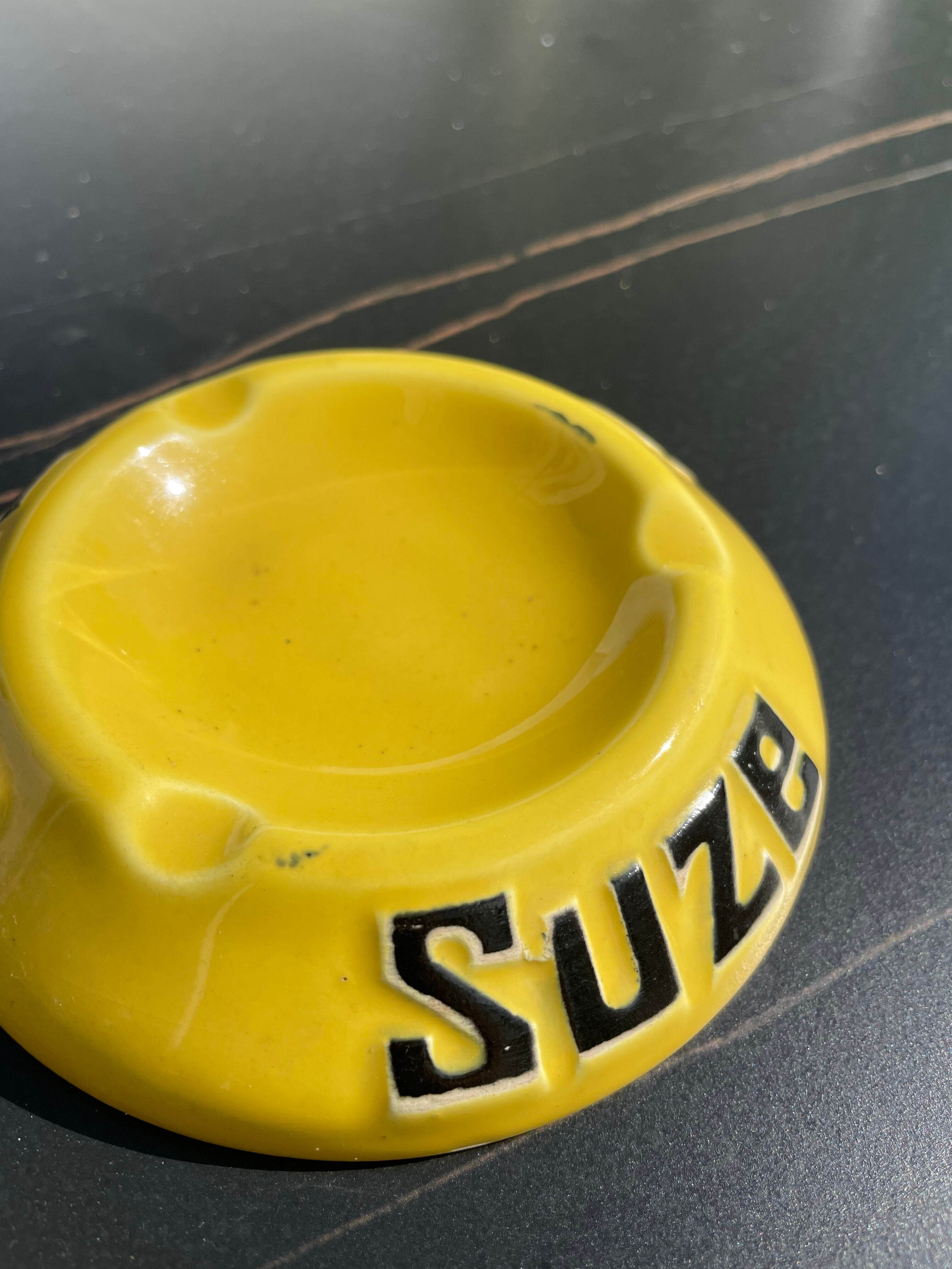 Ashtray Suze