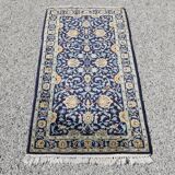 Tapis d'orient iran kashan- fait main  - dimensions: 1.37 x 0.68 cm