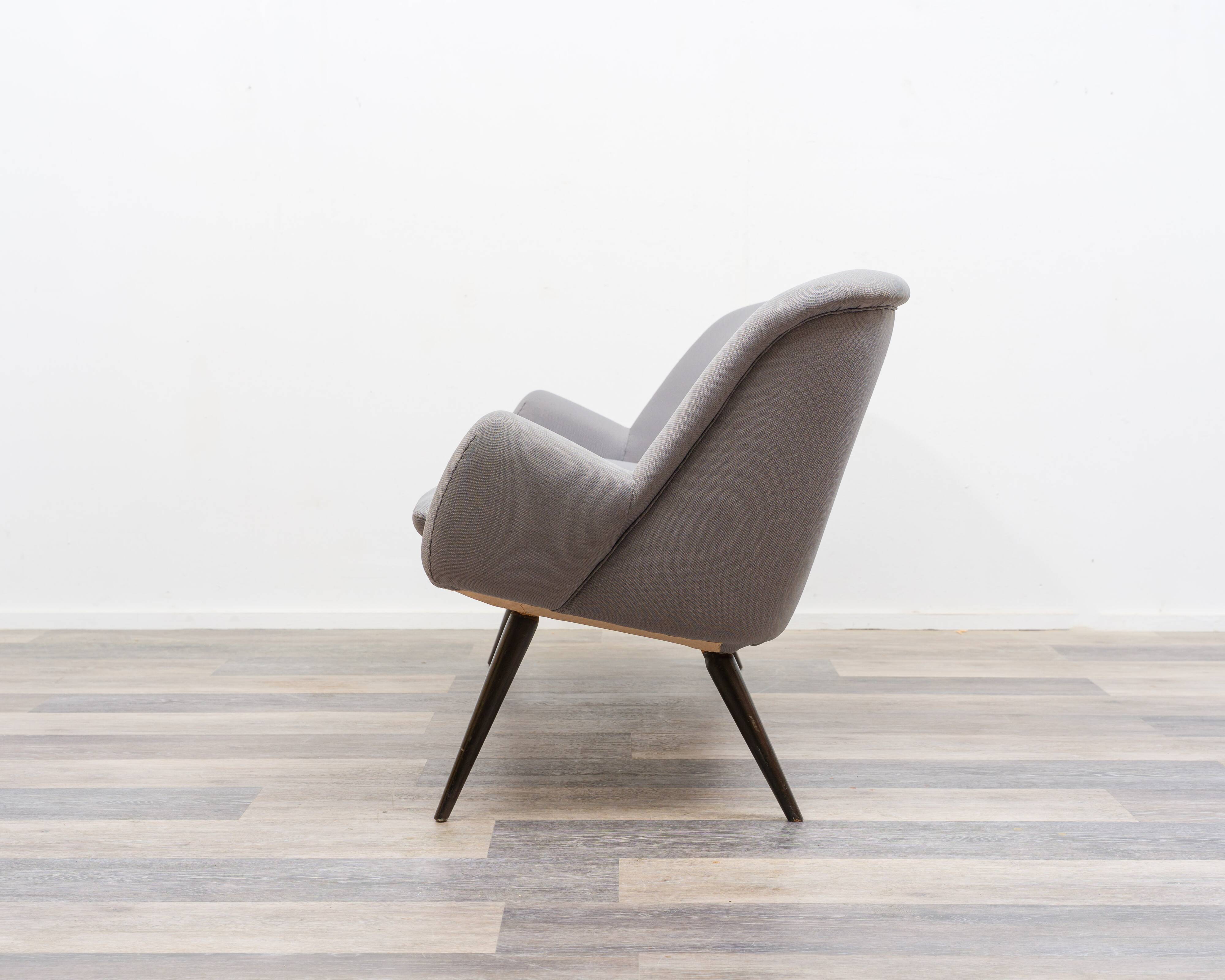 2.5-seater cocktail sofa, 1950s. Professionally restored.