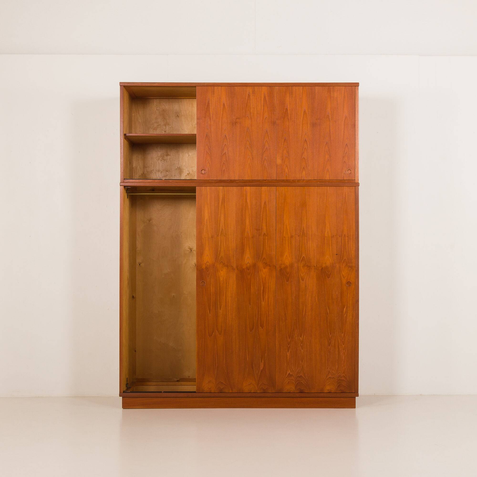 Armoire danoise en teck, années 1970