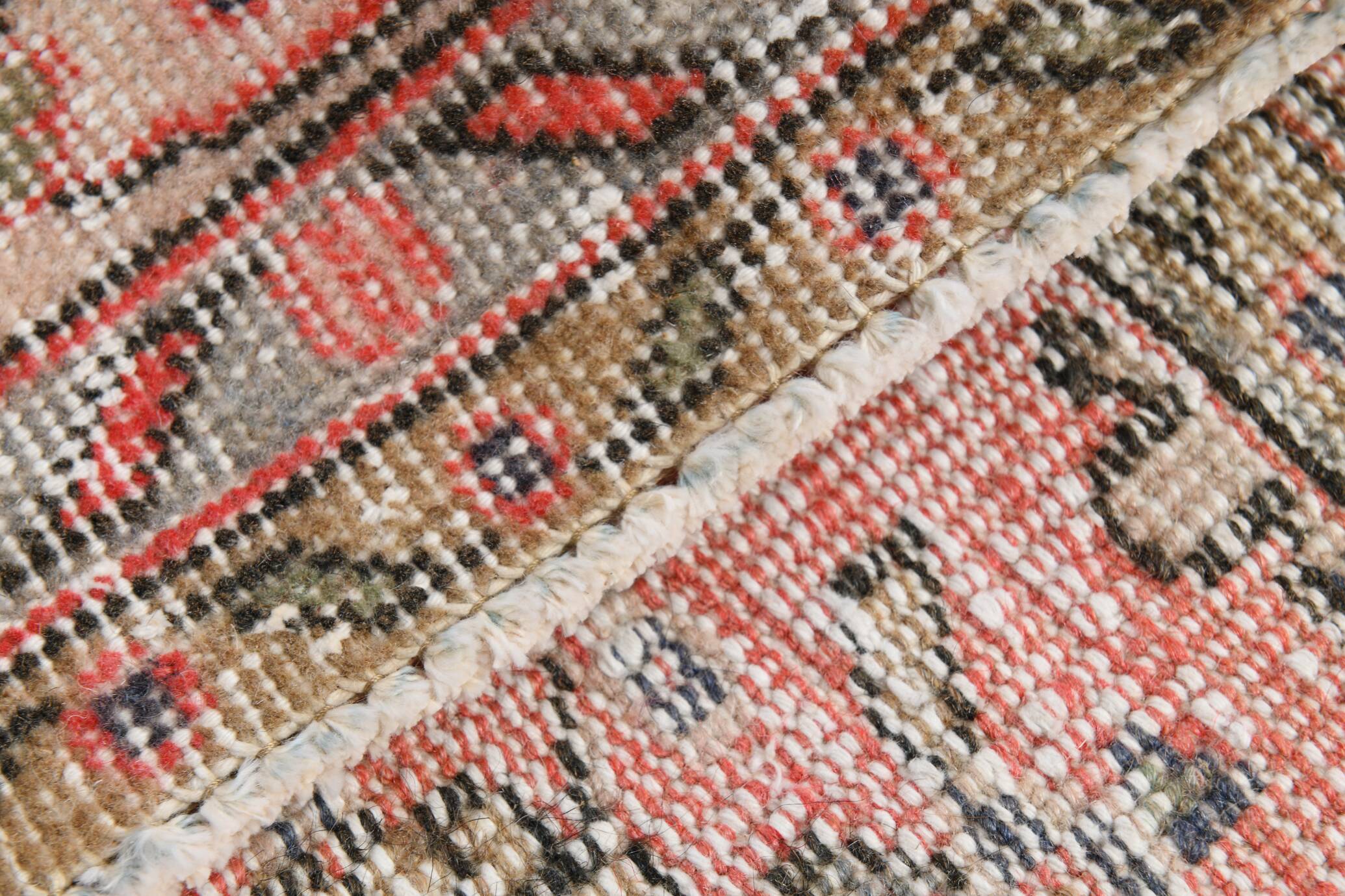 9x12 large red perisan rug, 267x385cm