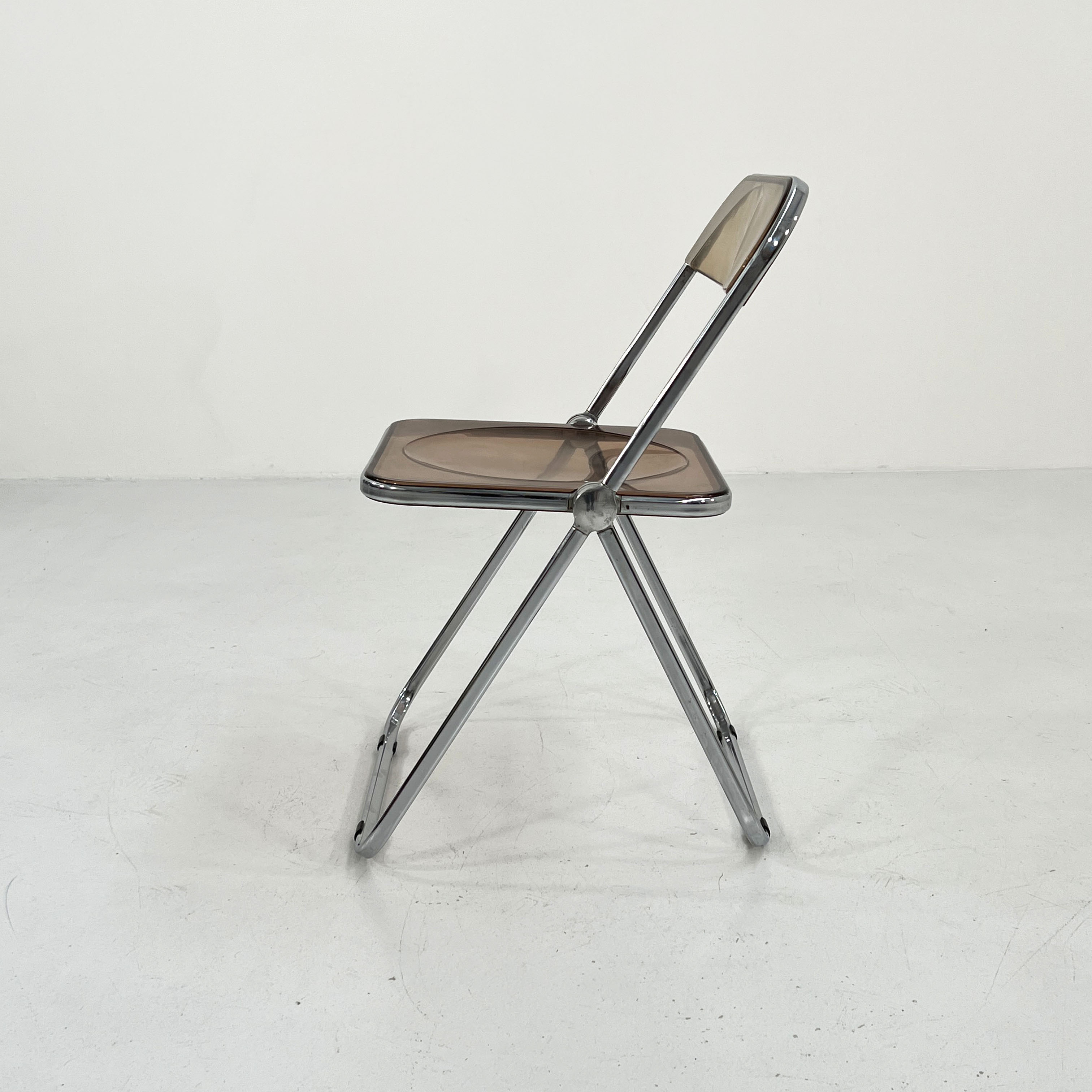Chaise Plia fumée par Giancarlo Piretti pour Castelli, 1960